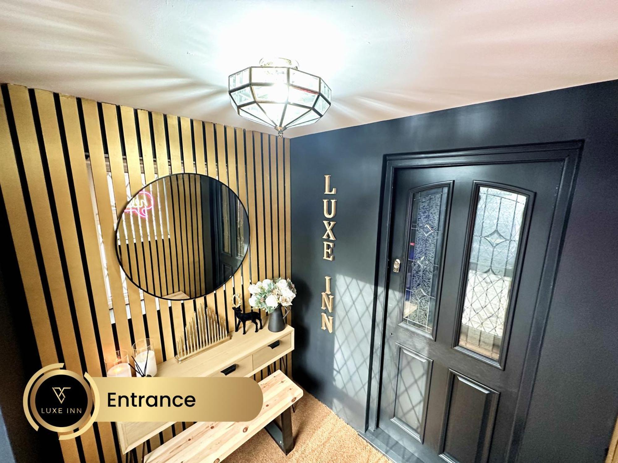 4 Bedroom House, Heathrow Airport, Luxe Inn Colnbrook Exterior photo